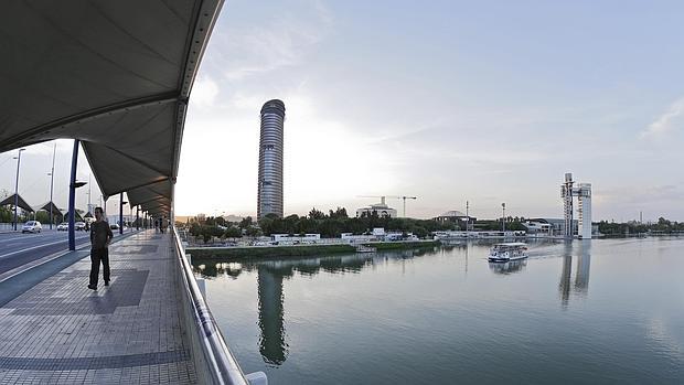 Más de la mitad de los sevillanos quieren un nuevo puente en la Cartuja