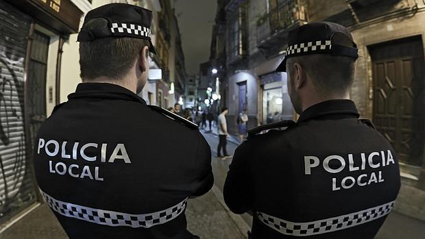 La OPE 2016 del Ayuntamiento de Sevilla incluye 15 plazas de policías locales