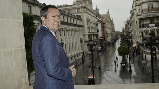 El alcalde de Sevilla, Juan Espadas