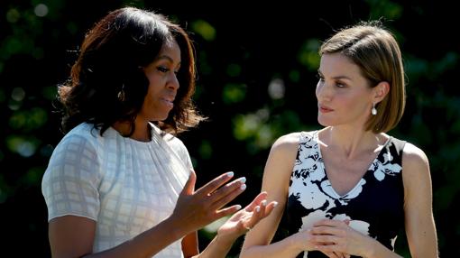 Michelle Obama conversa con la Reina Letizia