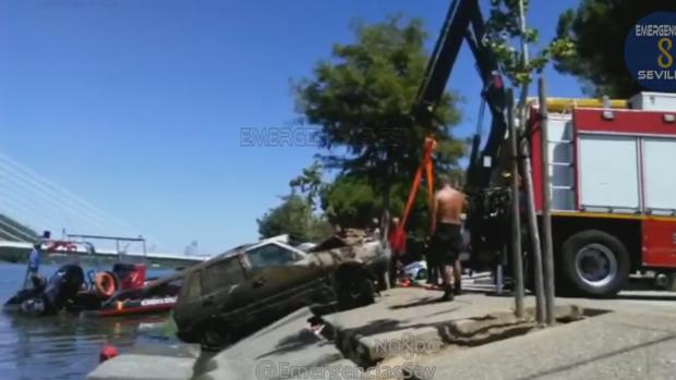 Tercer coche rescatado del río Guadalquivir en tan solo veinte días