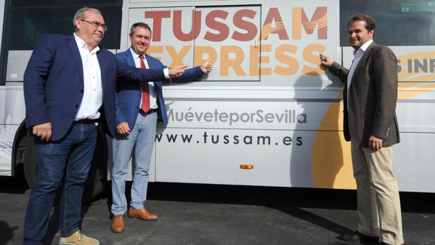 Inauguración de la línea de autobús que conectará Blas Infante con la Cartuja