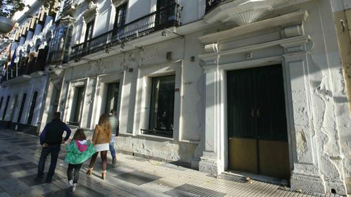 Un hotel en Reyes Católicos espera la licencia desde diciembre de 2015