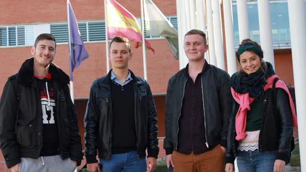 Estudiants Erasmus de cuatro nacionalidades, en la Universidad Pablo de Olavide