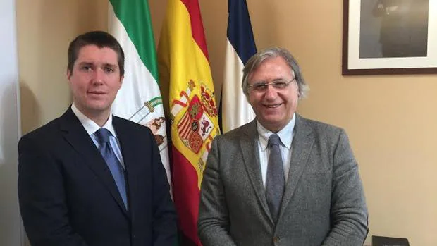 Juan José Villalba ha sido recibido este miércoles por el teniente de alcalde de Jerez, Francisco Camas