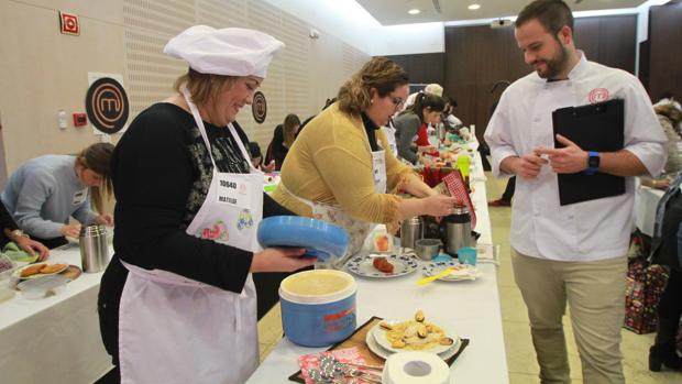 Miles de cocineros quieren ser Masterchef en Sevilla