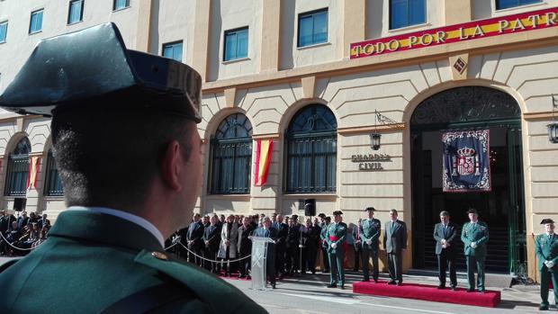 Zoido, durante la toma de posesión del general Contreras