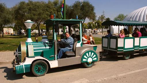 El tren turístico del Parque del Alamillo