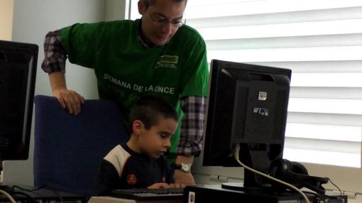 Taller de nuevas tecnologías para niños con discapacidad visual