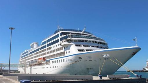 El buque «Sirena», durante una parada en la ruta