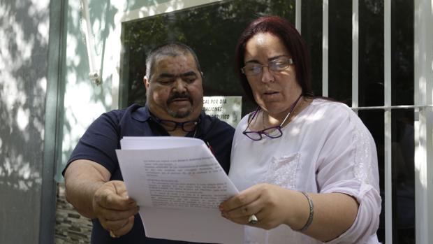 Miguel Ángel Rodríguez y Ana María Fernández este viernes en un local de San Jerónimo