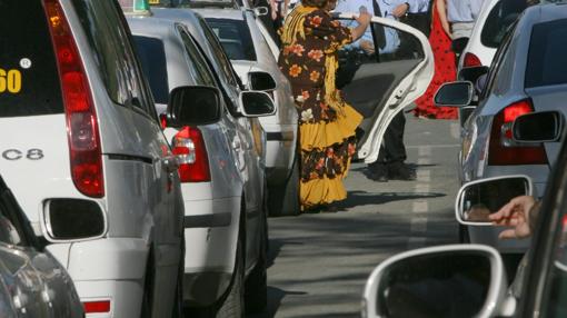 Servicio de taxis públicos en la Feria