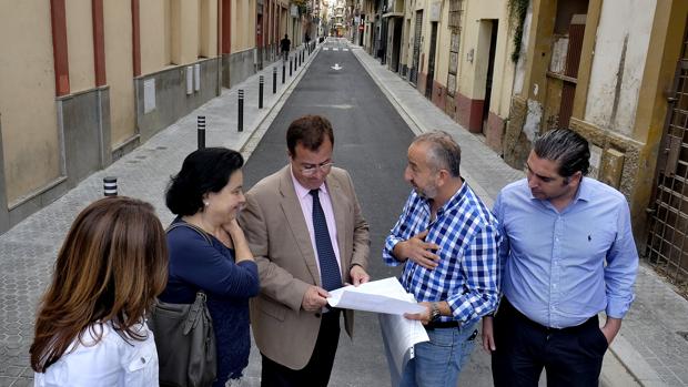 Cabrera, en la visita a las obras en Trastámara