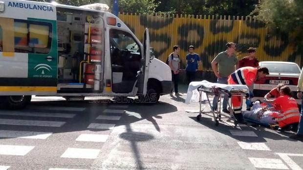 Herido un ciclista tras ser atropellado en la Cartuja