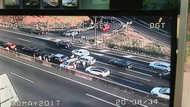 Una colisión múltiple en Camas obliga a cerrar dos carriles de la A-49 sentido Sevilla