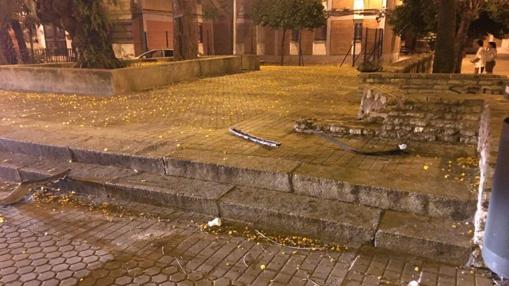 Los destrozos causados en el mobiliario urbano