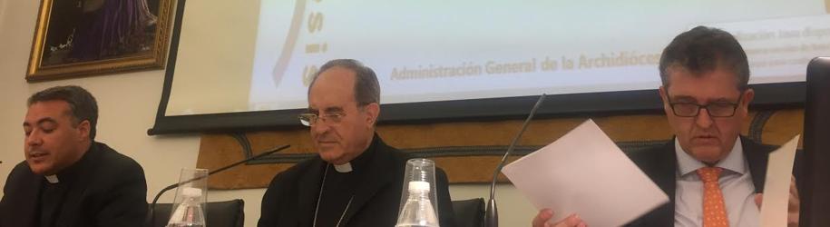 Adrián Ríos, monseñor Asenjo y Alberto Benito durante la presentación del informe