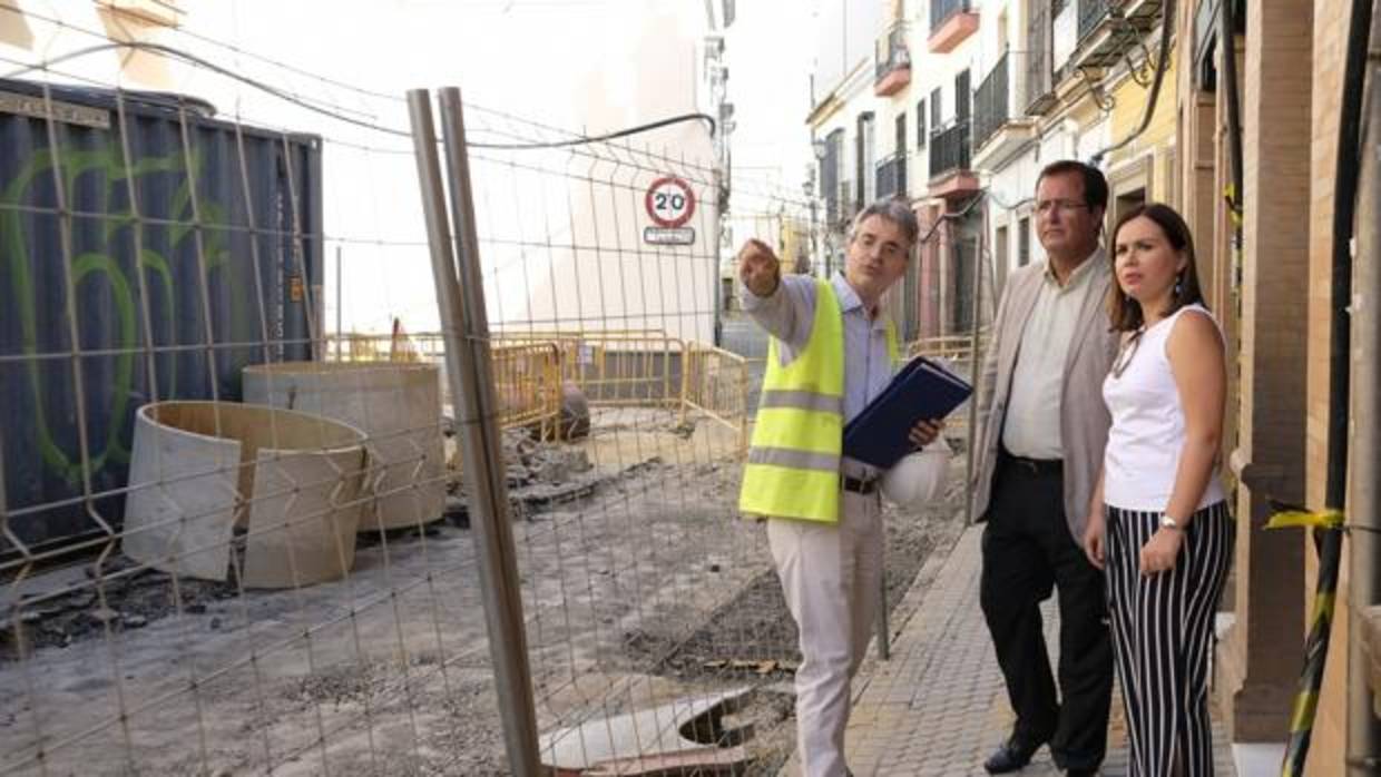 Juan Carlos Cabrera ha visitado las obras de la calle Matahacas