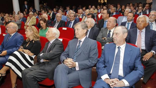 Los protagonistas del IX Premio a la Trayectoria Jurídica en Andalucía, en imágenes