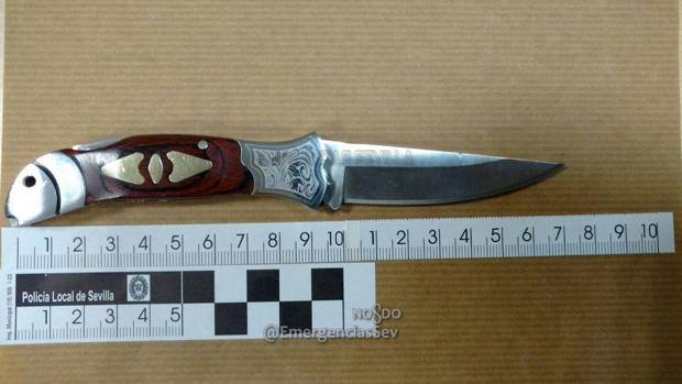 Un taxista esgrime una navaja en una discusión con un compañero por un motivos de tráfico