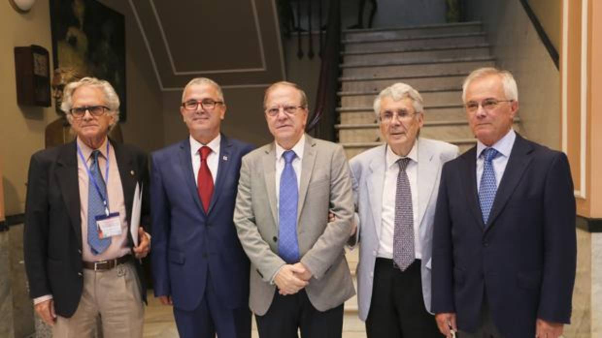 Fernando Fernández, Farid Oualhj, Alberto Máximo Pérez, Rafael Manzano y José María Cabeza