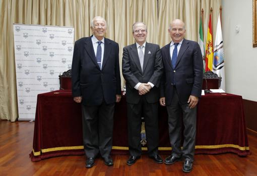Manuel Olivencia, Alberto Máximo Pérez Calero y Julio Cuesta