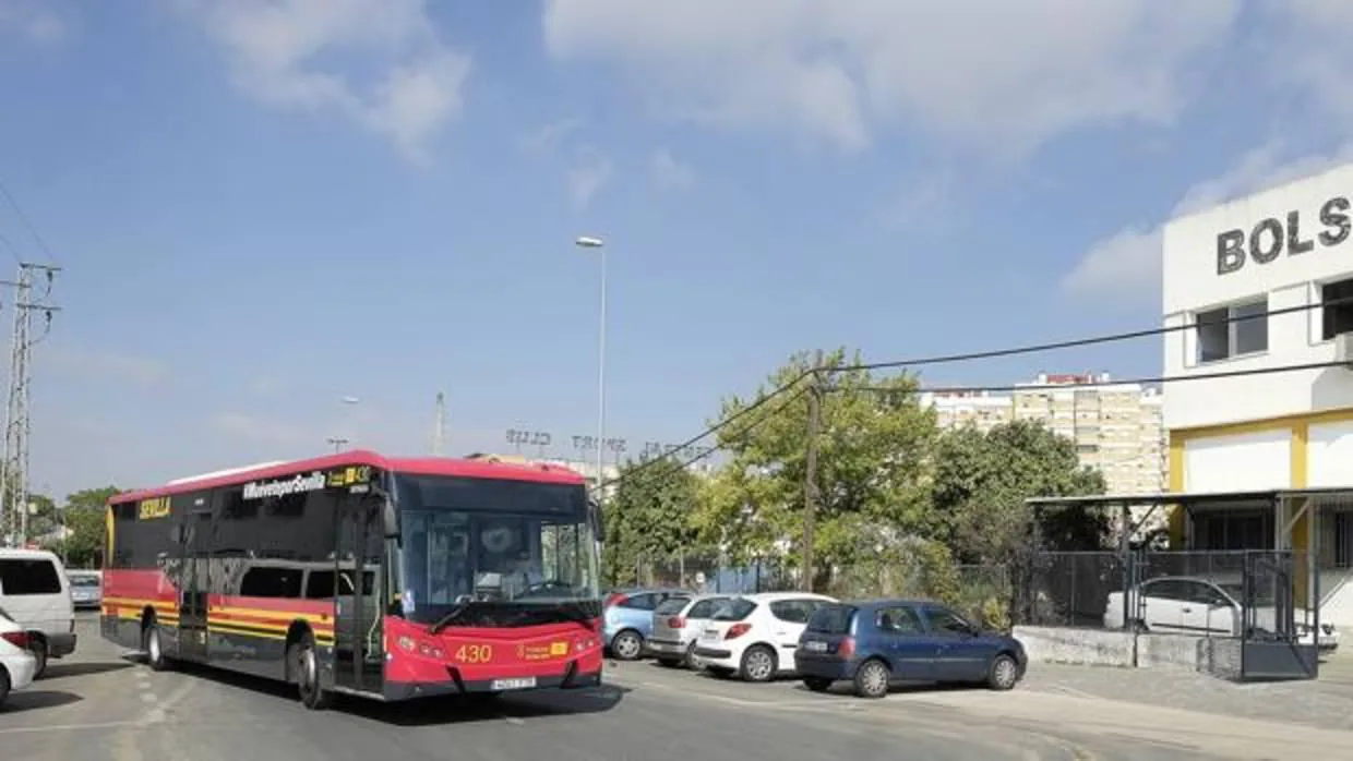 Un autobús de la empresa pública de transporte