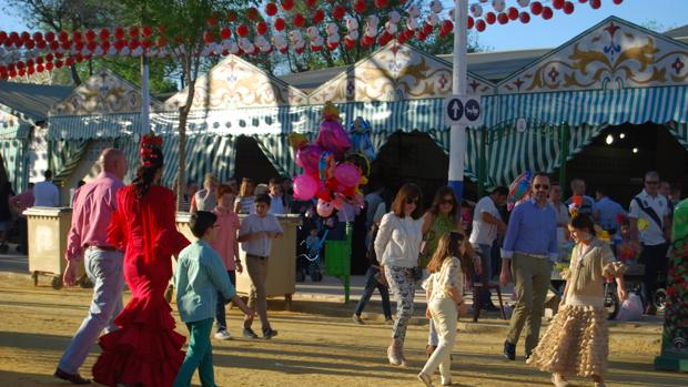 La Feria de Sevilla, según Europa, «dancing, drinking and socialising»