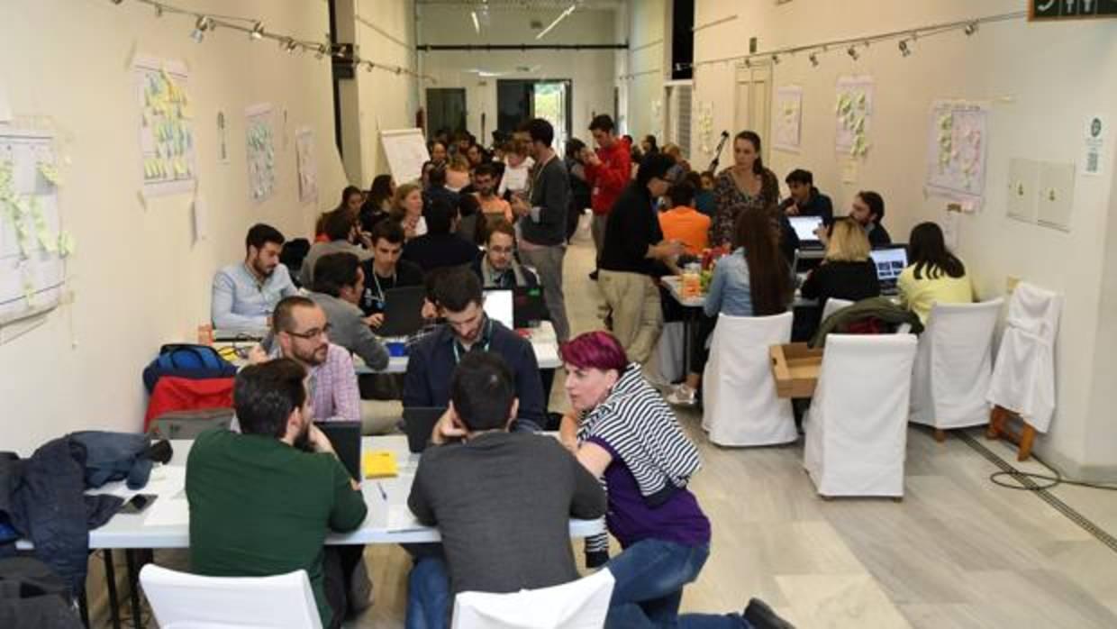 Un momento del «startup weekend»