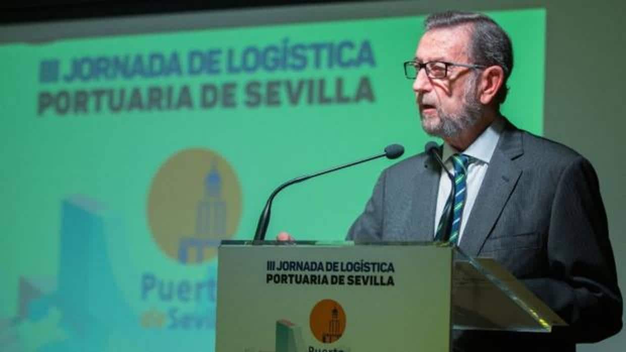 El presidente del puerto de Sevilla, Manuel Gracia