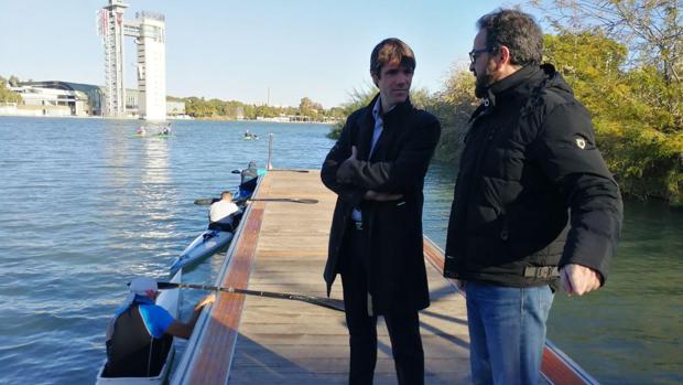 El IMD instala un nuevo pantalán en el río para los deportistas