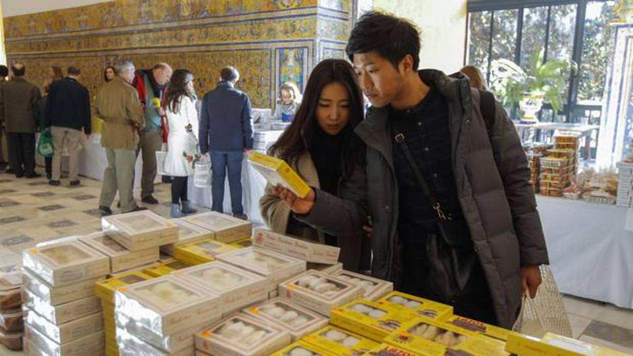 La muestra de dulces de conventos en el Alcázar