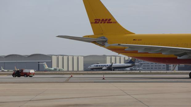 El temporal obliga a desviar otro vuelo a Sevilla