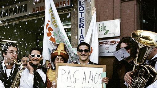 Imagen de aquel 22 de diciembre de 1998 en la admón. de La Campana