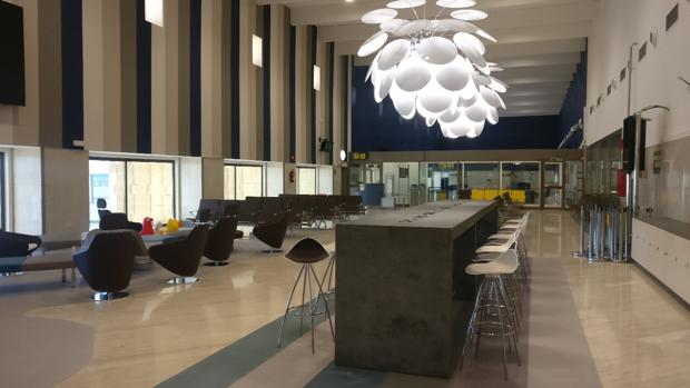 El Aeropuerto de Sevilla reabre su tercera Sala de Embarque tras invertir 137.470 euros
