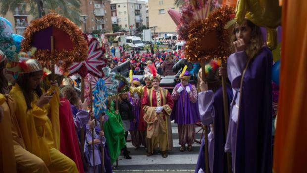 El cartero real visita a los niños del Hospital Virgen del Rocío