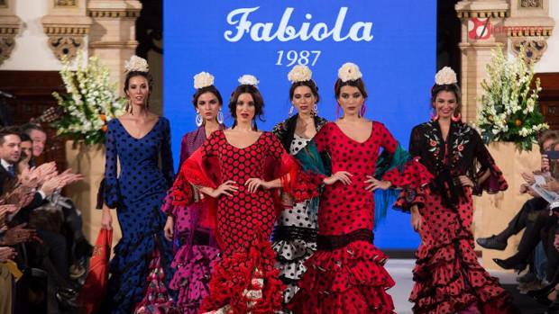 Nuevas tendencias en moda flamenca de Fabiola para 2018 en la pasarela We Love Flamenco