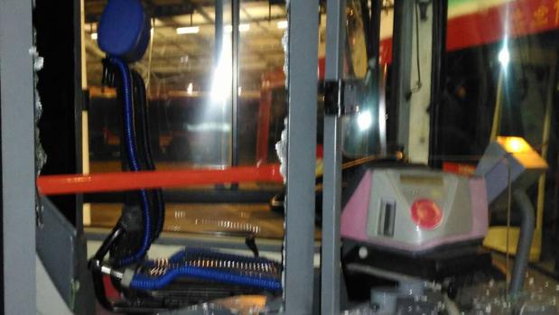 Un usuario agrede a un conductor de Tussam con un extintor en Sevilla