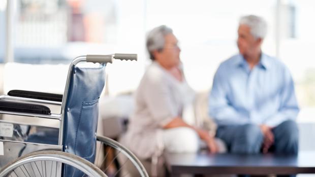 Siete detenidos por falsificación de recetas y comercialización de sillas de ruedas en Sevilla