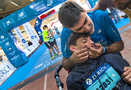 José Manuel y Pablo en la última edición del Zurich Maratón de Sevilla que corrieron en 2016