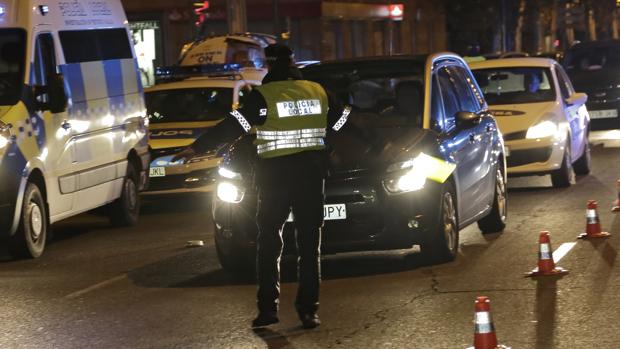 Detenido en Sevilla un conductor borracho, sin carné y un saldo negativo de -70 puntos