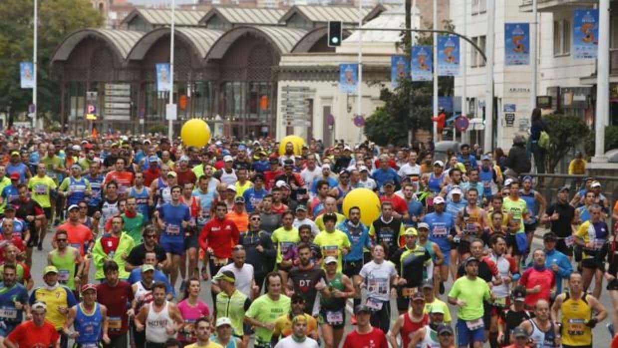 Más de 14.000 personas corrieron la Zurich Maratón de Sevilla de 2017