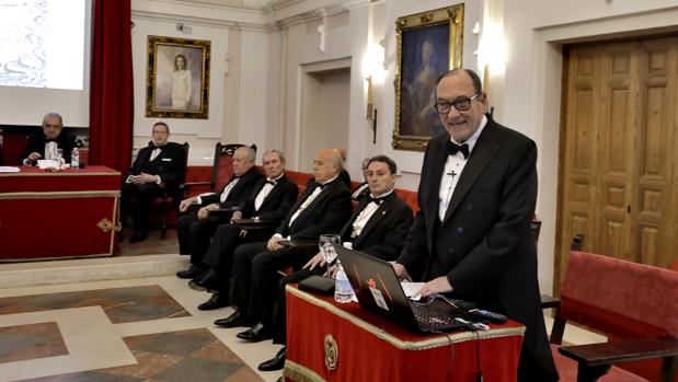 Santiago Durán García ingresa en la Real Academia de Medicina y Cirugía de Sevilla