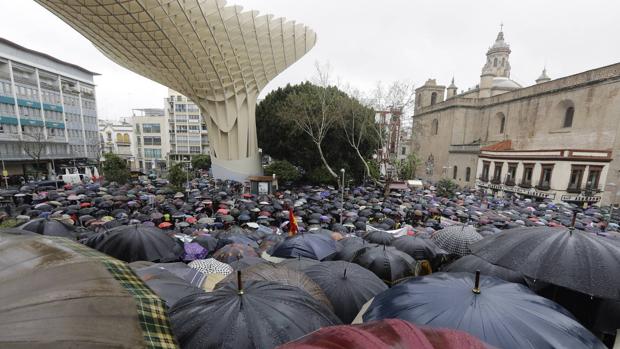 Así fue la concentración por las pensiones en Sevilla