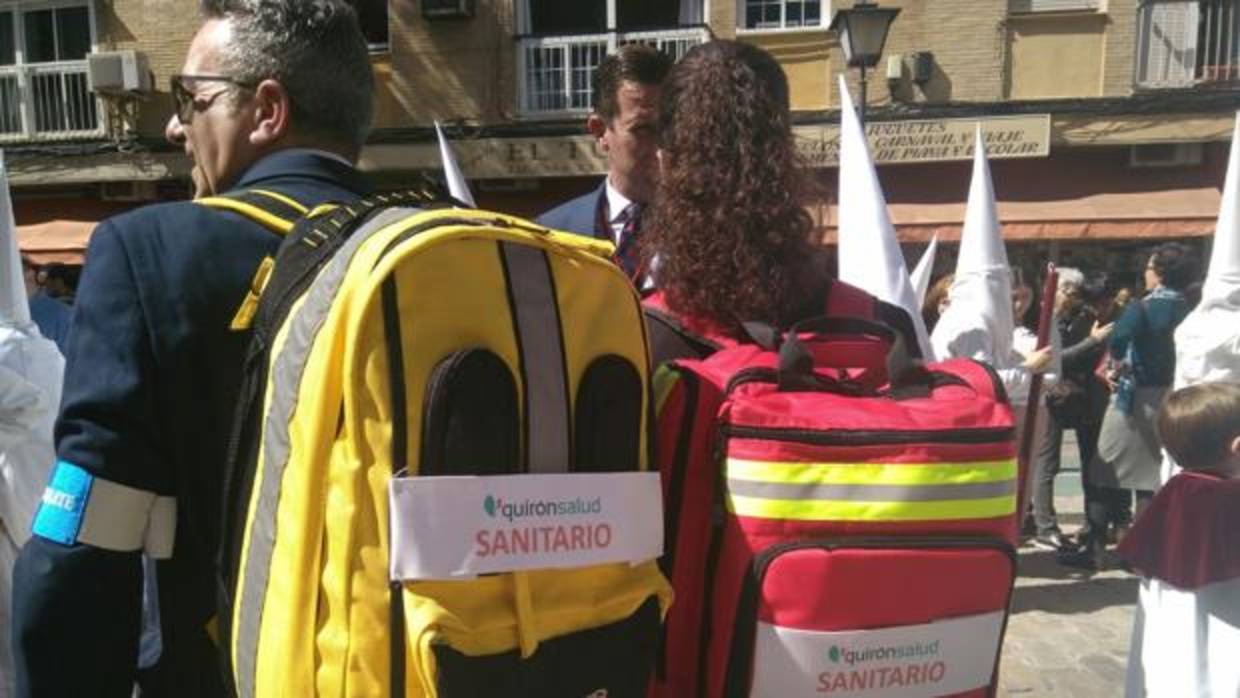 Dispositivo y mochilas con la dotación.