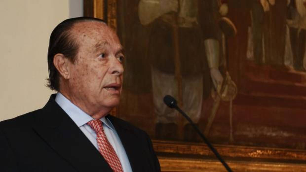 Curro Romero en los premios taurinos Ciudad de Sevilla el pasado año