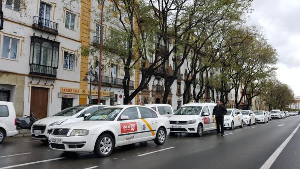 Huelga de taxis en las horas previas a la Feria de Abril de Sevilla 2018