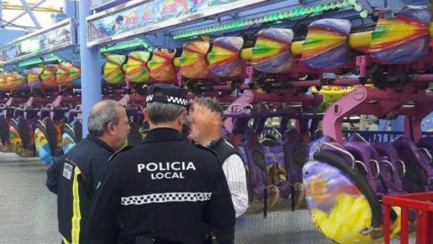 Evacuadas ocho personas de una atracción de la Feria de Abril de Sevilla 2018