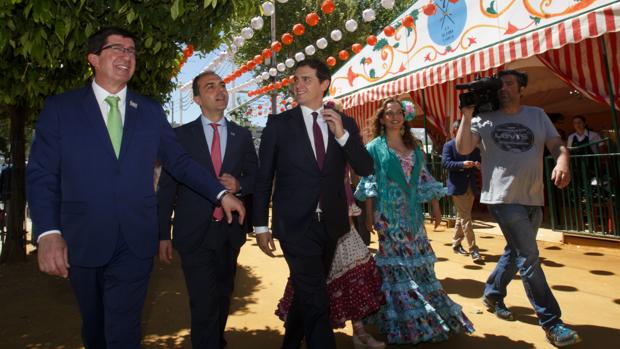 Albert Rivera en la Feria de Abril de Sevilla: «Andalucía es fundamental para España»