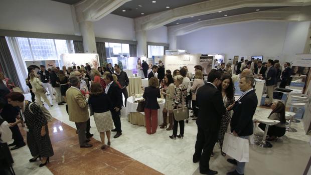 Medicina estética en Sevilla: se estrecha el cerco a la calvicie y la papada